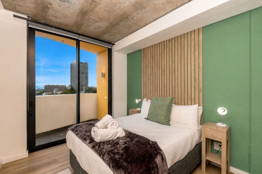 2 Bedroom Property for Sale in Sea Point Western Cape